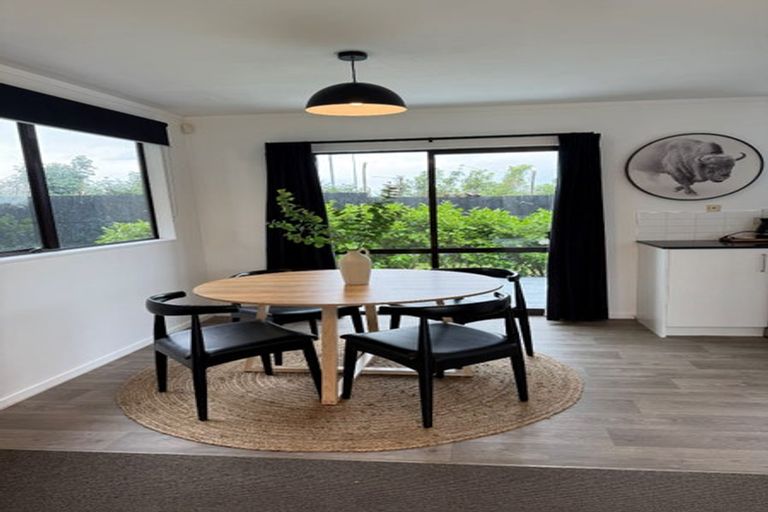 Photo of property in 7 Glenbrook Road, Karaka, Papakura, 2580