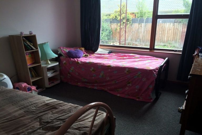 Photo of property in 35 Eglinton Street, Avondale, Christchurch, 8061