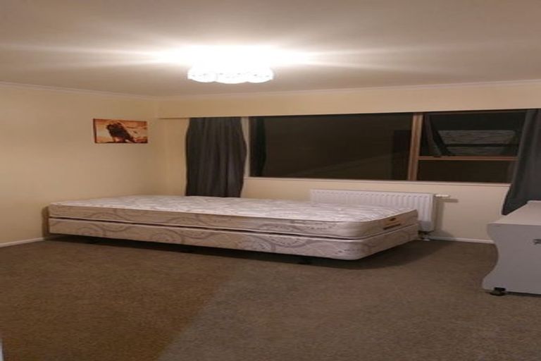 Photo of property in 54 Oroua Street, Eastbourne, Lower Hutt, 5013