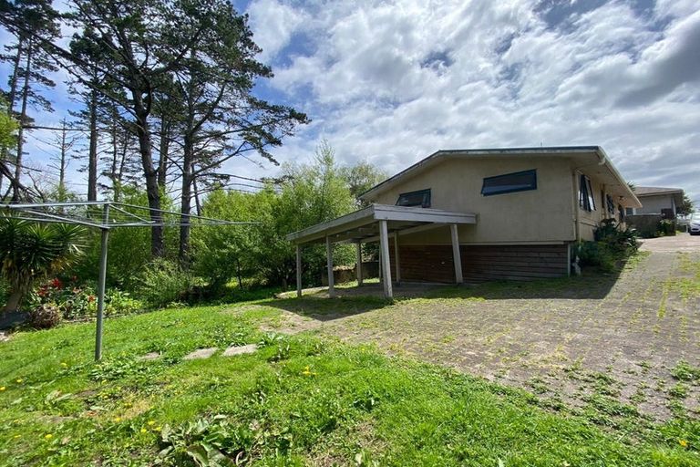 Photo of property in 1014a Great North Road, Point Chevalier, Auckland, 1022