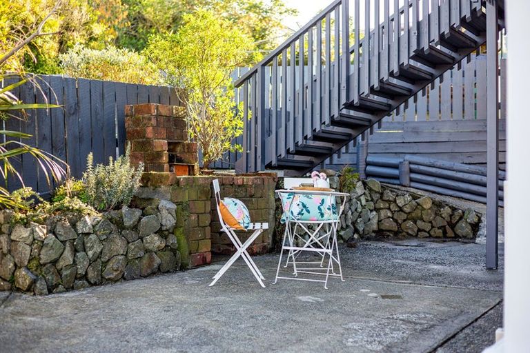 Photo of property in 19 Sombrero View, Ascot Park, Porirua, 5024