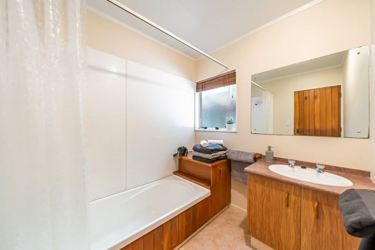 Photo of property in 50 Madras Street, Khandallah, Wellington, 6035