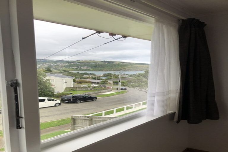Photo of property in 54 Owhiti Street, Titahi Bay, Porirua, 5022
