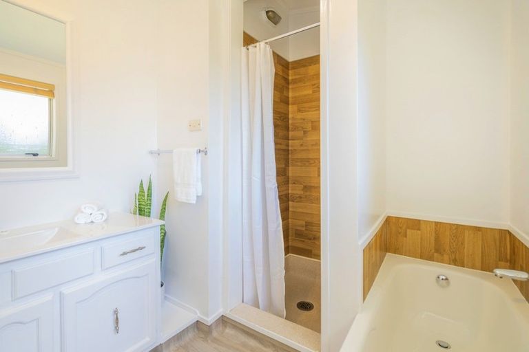 Photo of property in 22 Catherine Crescent, Whitianga, 3510