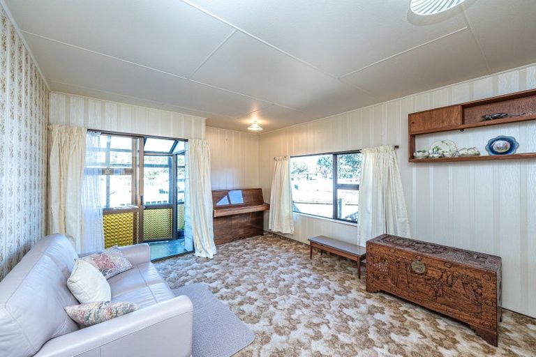 Photo of property in 3 Titoki Street, Castlecliff, Whanganui, 4501