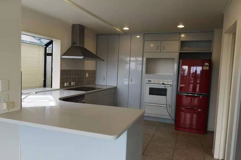 Photo of property in 1/13 Mizpah Road, Waiake, Auckland, 0630