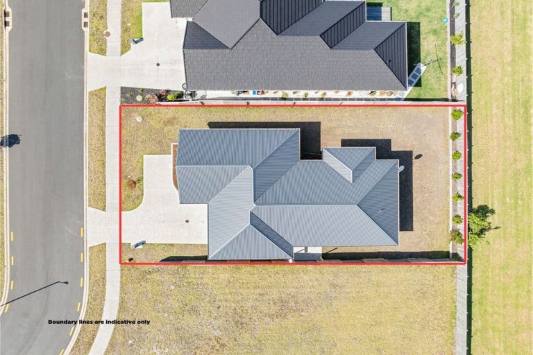 Photo of property in 77 Kaurinui Crescent, One Tree Point, 0118