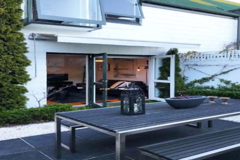 Photo of property in 1/12 Shrewsbury Street, Merivale, Christchurch, 8014