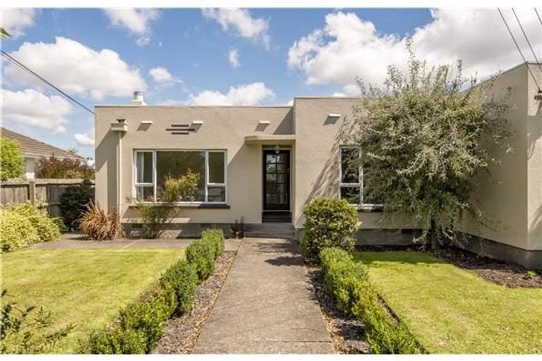Photo of property in 31a Croziers Road, St Albans, Christchurch, 8052