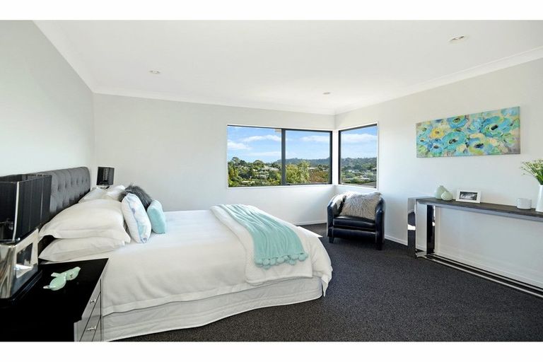 Photo of property in 20 Stephanie Close, Glenfield, Auckland, 0629