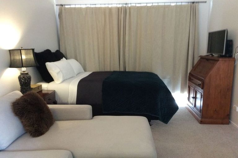 Photo of property in 72a Princes Street, Cambridge, 3434