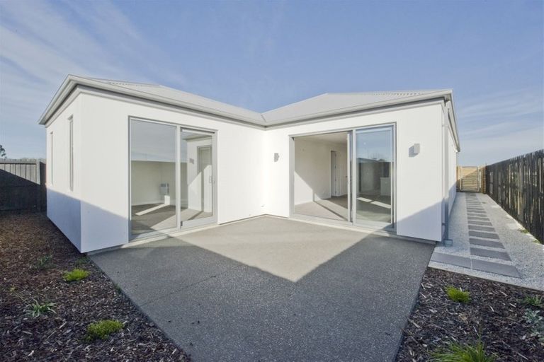 Photo of property in 22 Manakura Street, Avonhead, Christchurch, 8042