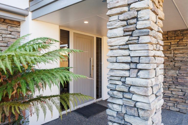 Photo of property in 5 Heritage Place, Terrace End, Palmerston North, 4410