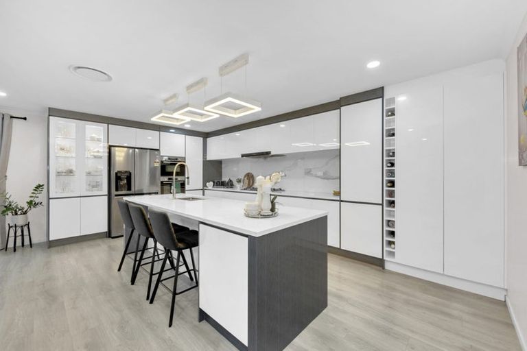 Photo of property in 3 Tannaghmore Drive, Flat Bush, Auckland, 2019