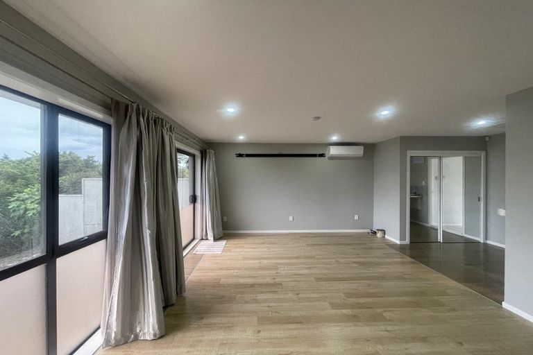 Photo of property in 1/4 Crescent Hills Court, Northpark, Auckland, 2013