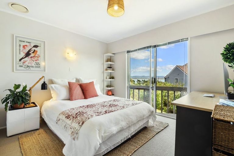 Photo of property in 1/43 Telstar Place, Beach Haven, Auckland, 0626