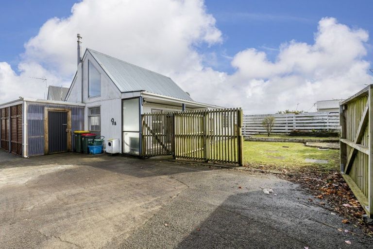 Photo of property in 9a Brierley Place, Marfell, New Plymouth, 4310