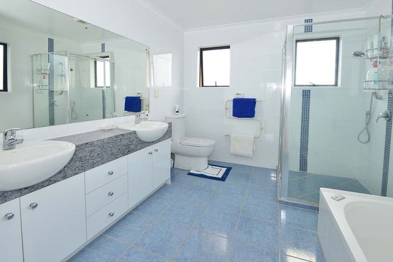 Photo of property in 50 Nautilus Drive, Gulf Harbour, Whangaparaoa, 0930