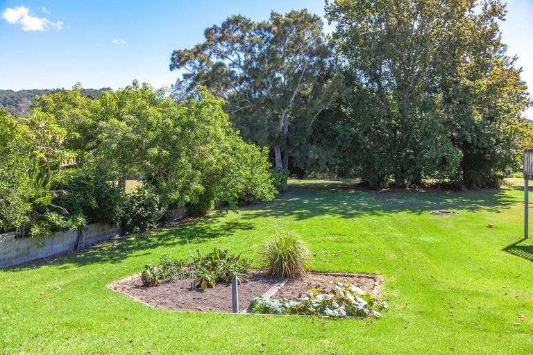 Photo of property in 4 Wigmore Crescent, Hahei, Whitianga, 3591