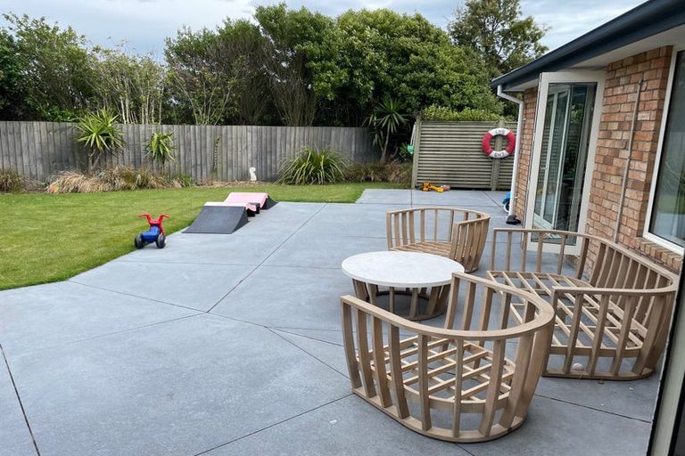 Photo of property in 15 Sweet Waters Place, Woolston, Christchurch, 8023