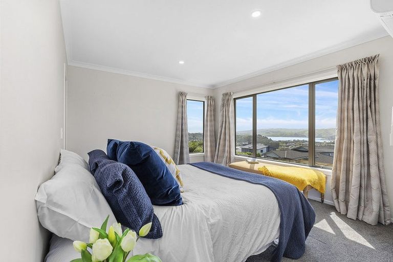 Photo of property in 84 Endeavour Drive, Whitby, Porirua, 5024