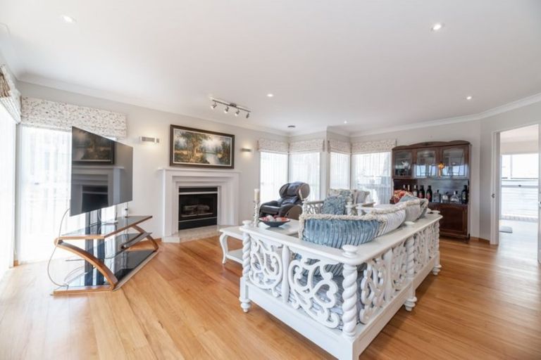 Photo of property in 5 Grammar School Road, Pakuranga, Auckland, 2010