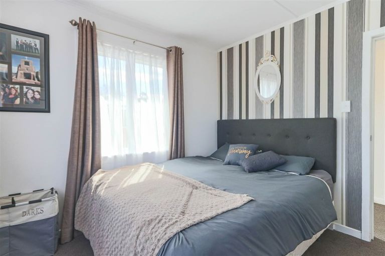 Photo of property in 42 Kelly Street, Inglewood, 4330