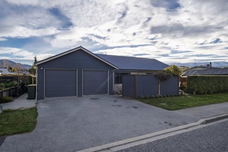 Photo of property in 35 Achil Street, Cromwell, 9310