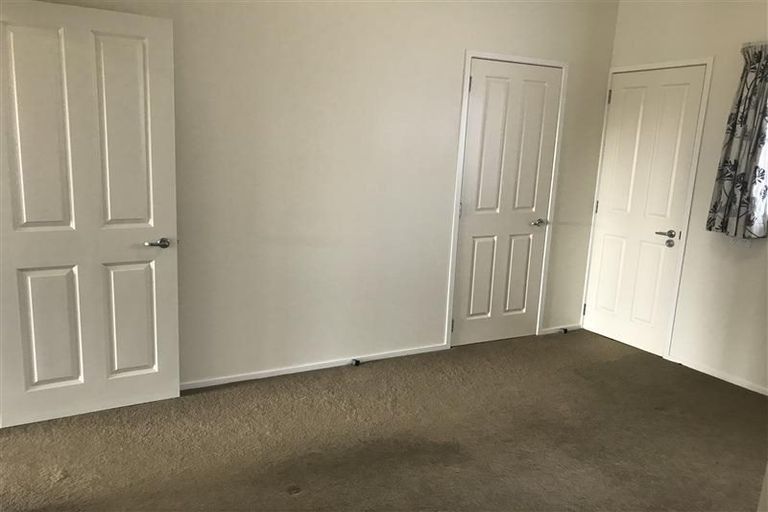 Photo of property in 117a Carlisle Road, Northcross, Auckland, 0632