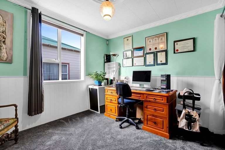 Photo of property in 79 Argyle Street, Hawera, 4610