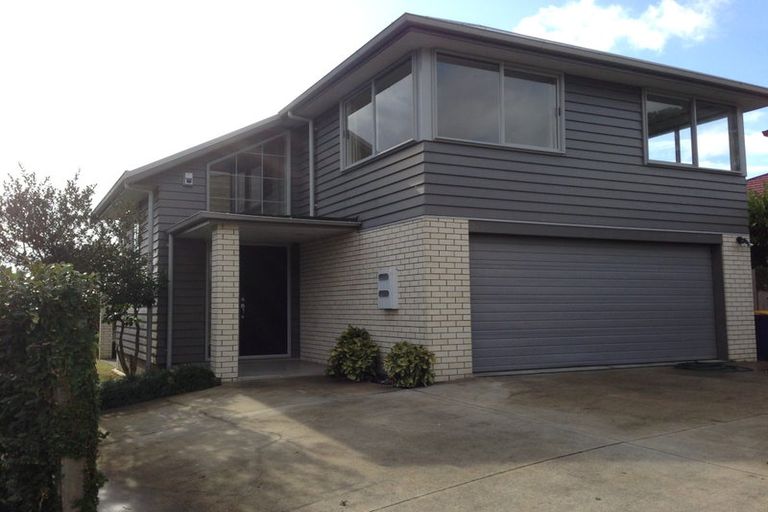 Photo of property in 715a Beach Road, Browns Bay, Auckland, 0630