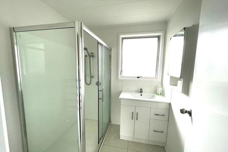 Photo of property in 4 Mandarin Place, Half Moon Bay, Auckland, 2012