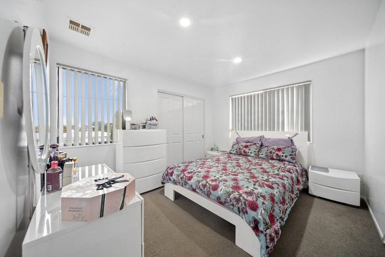 Photo of property in 125 Russell Road, Manurewa, Auckland, 2102