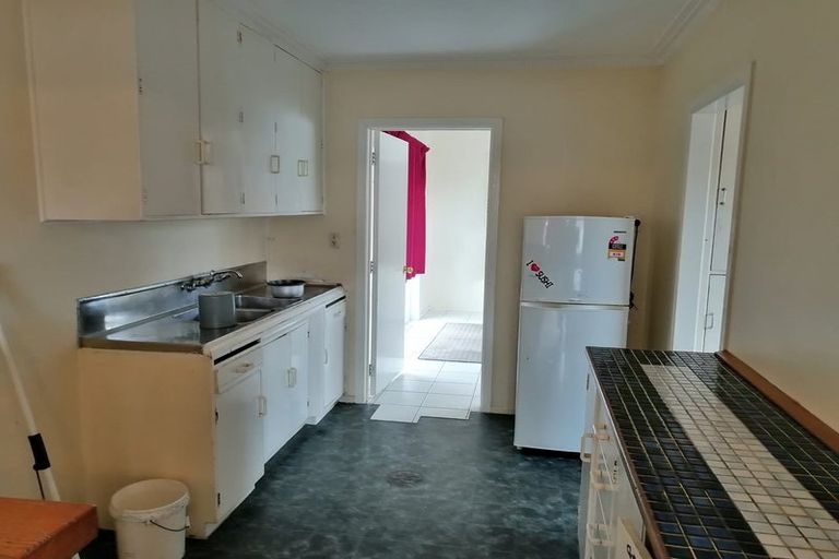 Photo of property in 1/3170 Great North Road, New Lynn, Auckland, 0600