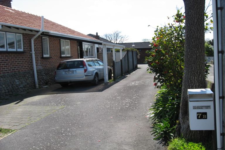 Photo of property in 7b Birdwood Road, Waterloo, Lower Hutt, 5011