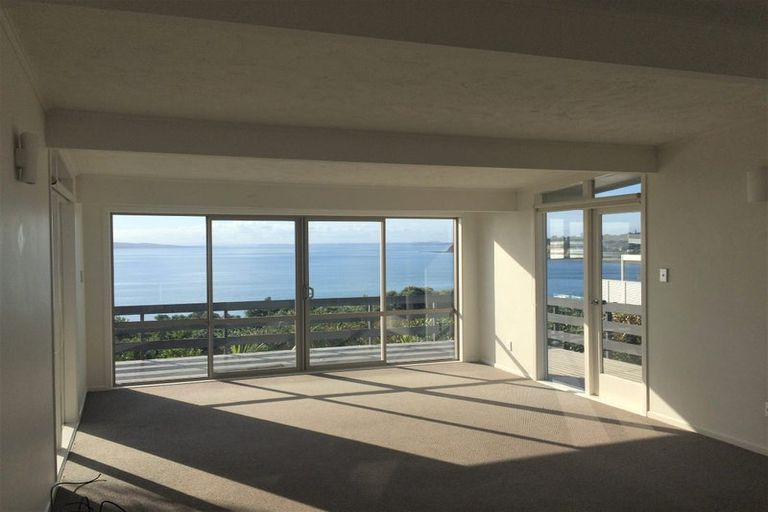 Photo of property in 23 Churchill Road, Murrays Bay, Auckland, 0630