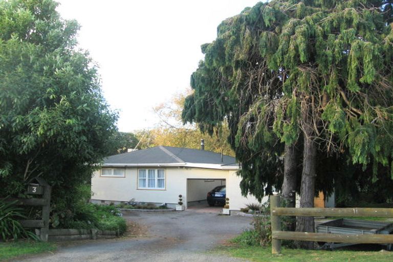 Photo of property in 3 Te Uruhi Grove, Paraparaumu, 5032