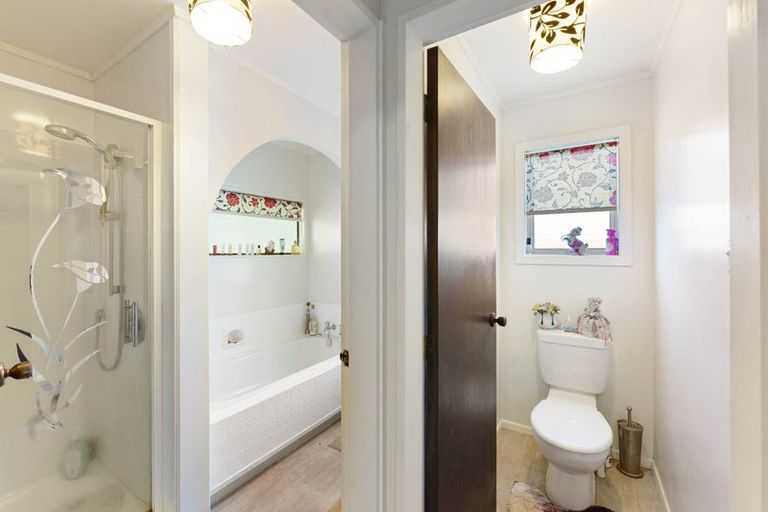 Photo of property in 28a He Awa Crescent, Waikanae, 5036