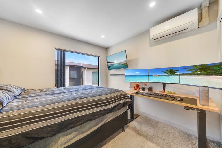 Photo of property in 1/1a Halsey Road, Manurewa, Auckland, 2102