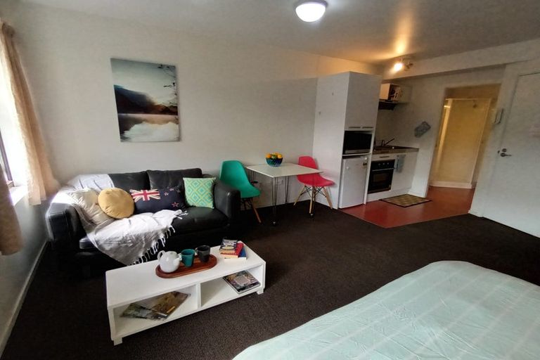 Photo of property in Viccentral, 169 The Terrace, Wellington Central, Wellington, 6011