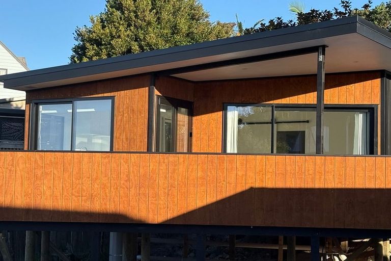 Photo of property in 4 Ferndale Drive, Snells Beach, 0920