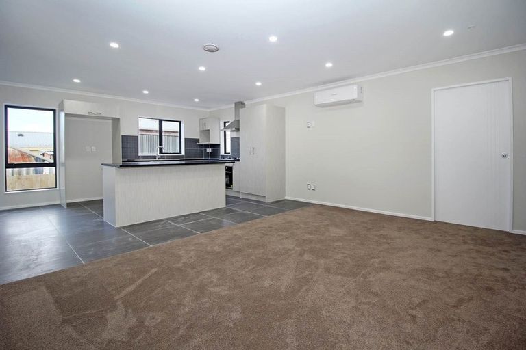 Photo of property in 2/14 Plunket Avenue, Petone, Lower Hutt, 5012