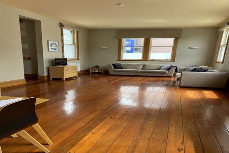 Photo of property in 1/12 Murphy Street, Thorndon, Wellington, 6011