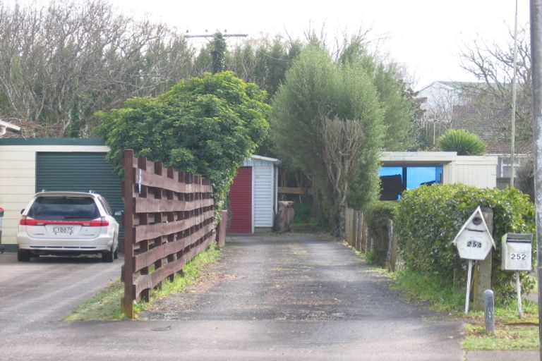 Photo of property in 254 Sandwich Road, St Andrews, Hamilton, 3200