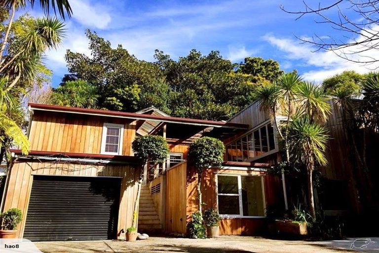 Photo of property in 34 Sandown Road, Rothesay Bay, Auckland, 0630