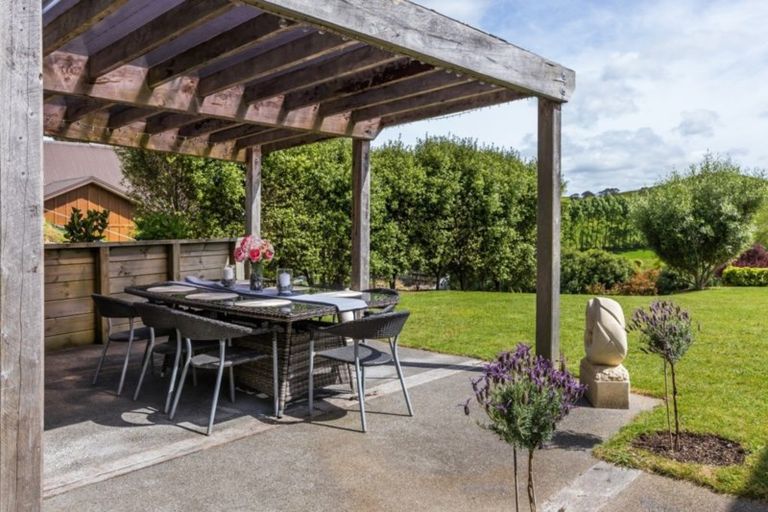 Photo of property in 75 Dalmore Way, Acacia Bay, Taupo, 3385