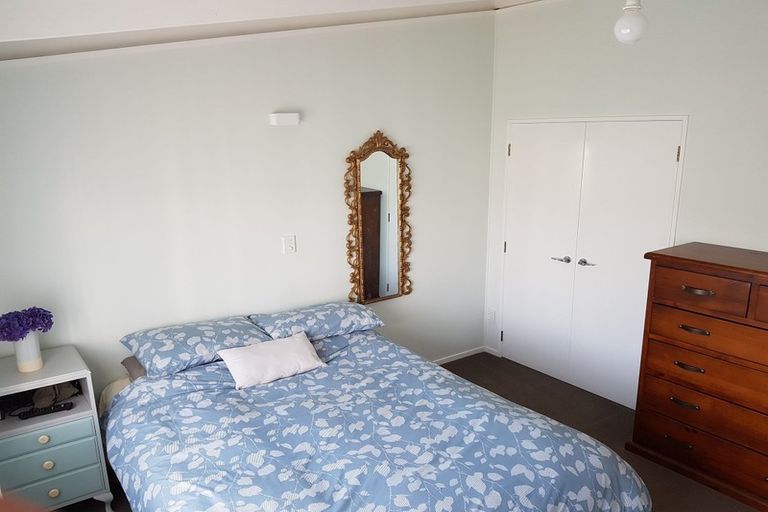 Photo of property in 2 Taihiki Road, Clarks Beach, 2122