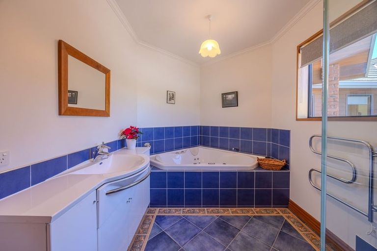 Photo of property in 90 Golf Course Road, Wanaka, 9305