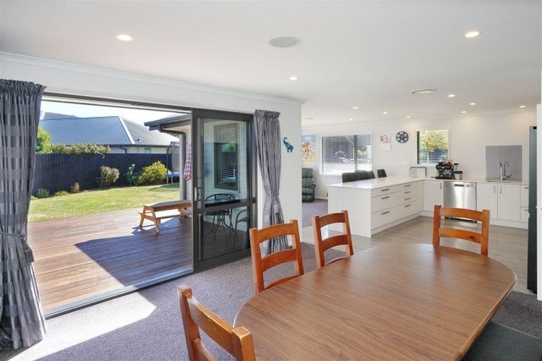 Photo of property in 4 Kohunga Crescent, Bottle Lake, Christchurch, 8083