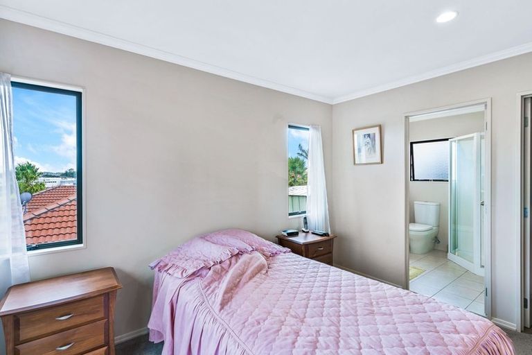 Photo of property in 44 Rush Creek Drive, Westgate, Auckland, 0614